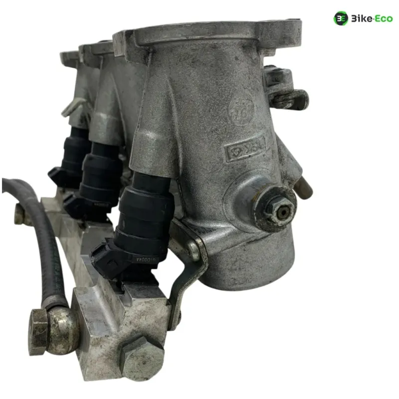 Rampe d'injection TRIUMPH DAYTONA 955 1997-1998 T595