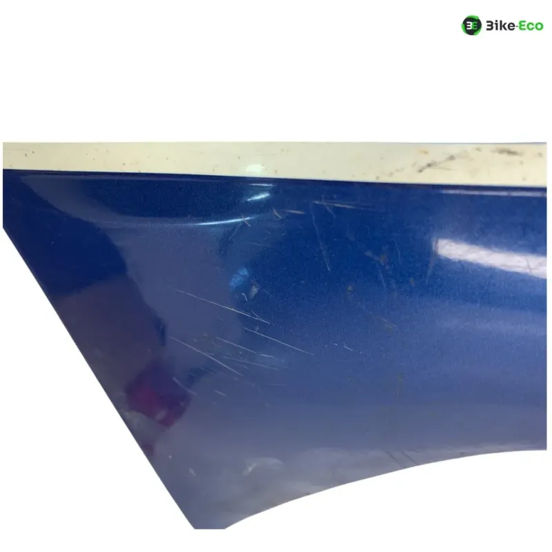 Cache carenage sous selle droit SUZUKI GSXR 1100 1986-1988