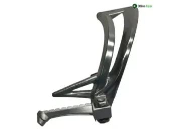 Platine et repose pieds arriere droit TRIUMPH SPEED TRIPLE 1050 2005-2007
