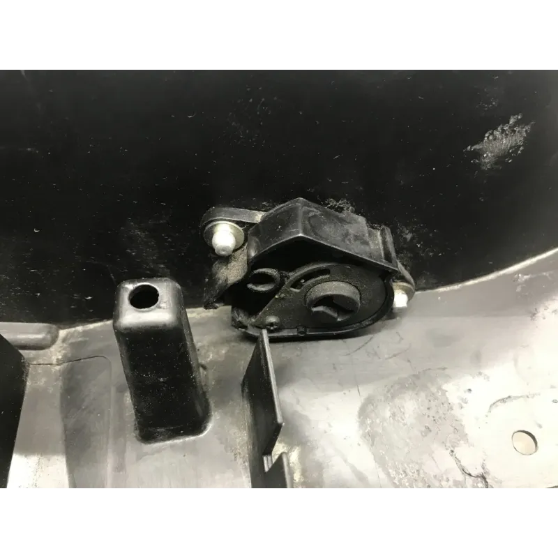 Passage de roue TRIUMPH SPEED TRIPLE 1050 2005-2007