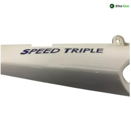 Cache carenage coque arriere droit TRIUMPH SPEED TRIPLE 1050 2005-2007