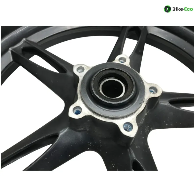 Jante avant TRIUMPH SPEED TRIPLE 1050 2005-2007
