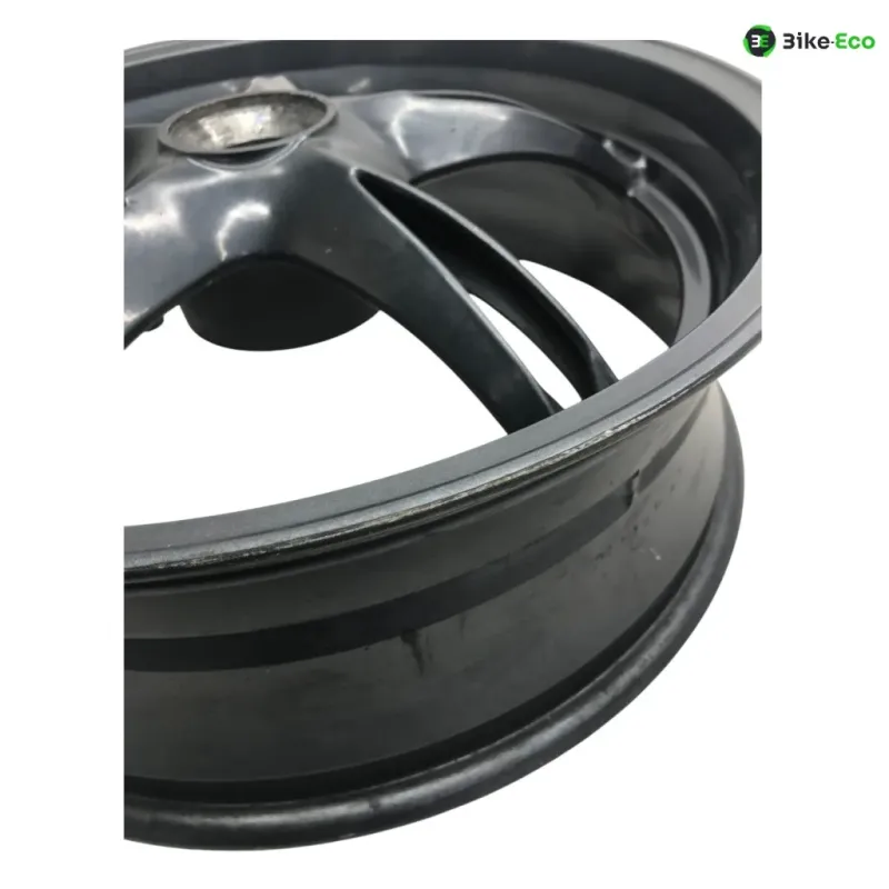 Jante arriere TRIUMPH SPEED TRIPLE 1050 2005-2007