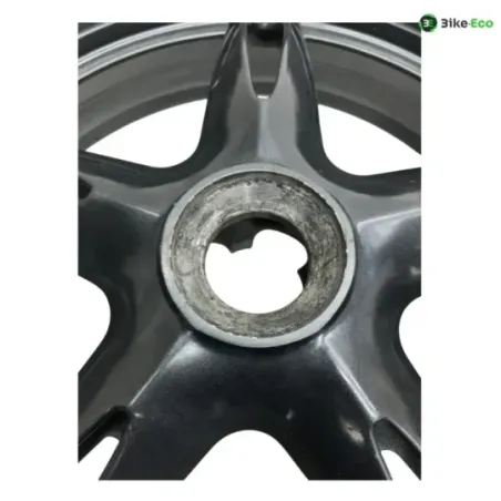 Jante arriere TRIUMPH SPEED TRIPLE 1050 2005-2007
