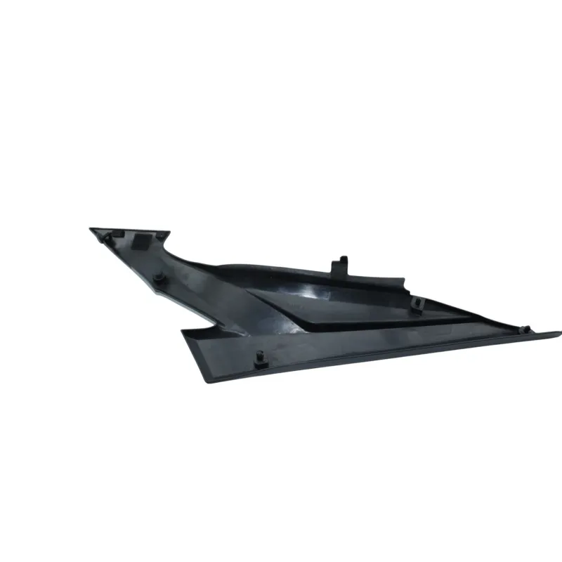 Demi flanc selle droit SUZUKI GSR 600 2006 - 2011