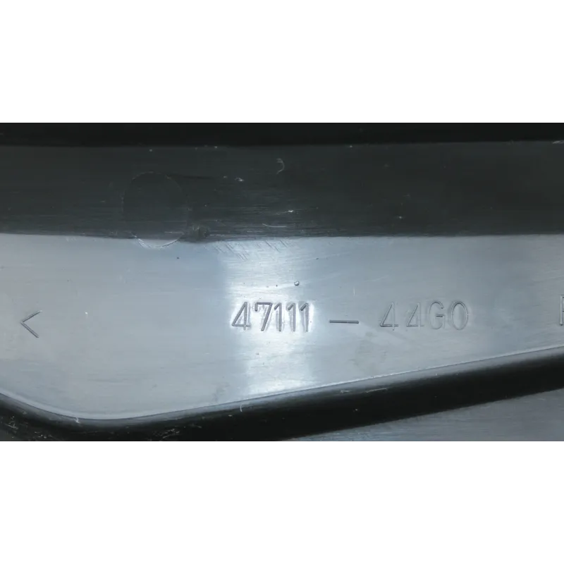 Demi flanc selle droit SUZUKI GSR 600 2006 - 2011