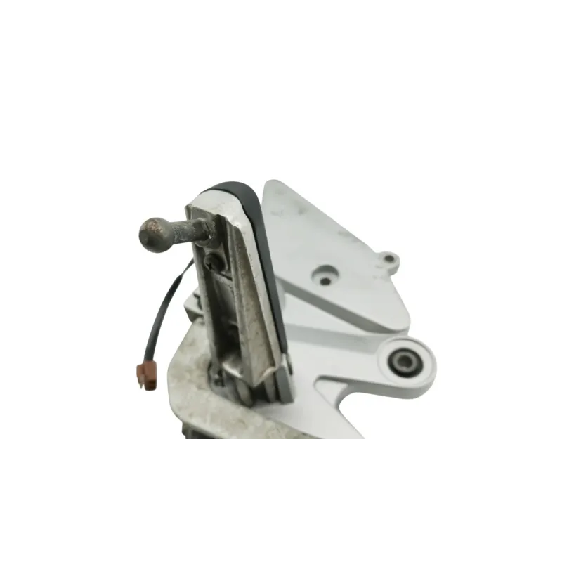 Platine avant droite YAMAHA FZ6 600 FAZER S 2004 - 2006