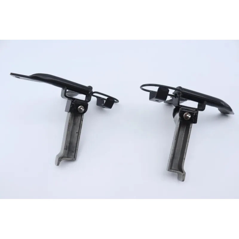 Repose pieds arriere droit CF MOTO E CHARM 125 2005 - 2010