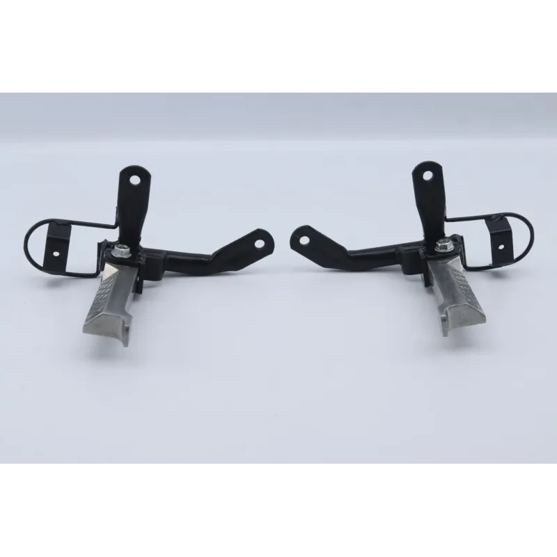 Repose pieds arriere droit CF MOTO E CHARM 125 2005 - 2010