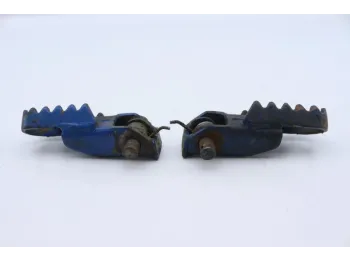 Repose pieds avant droit SUZUKI TS 125 1982 - 1989