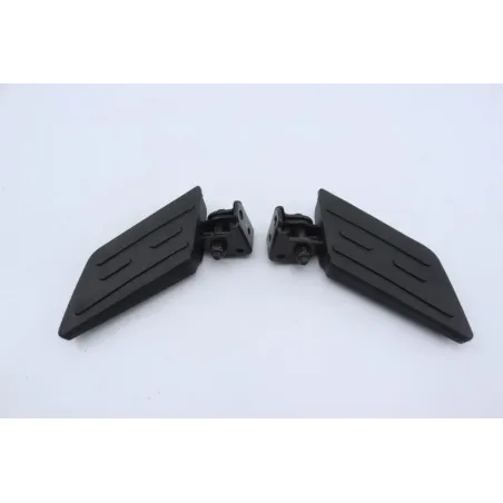 Repose pieds avant droit PEUGEOT KISBEE 50 RS 2011 - 2017