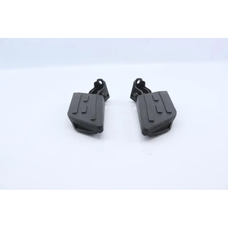 Repose pieds avant droit PEUGEOT KISBEE 50 RS 2011 - 2017