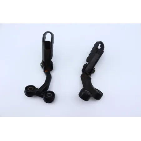 Repose pieds avant droit SUZUKI DR 650 RSE 1992 - 1997