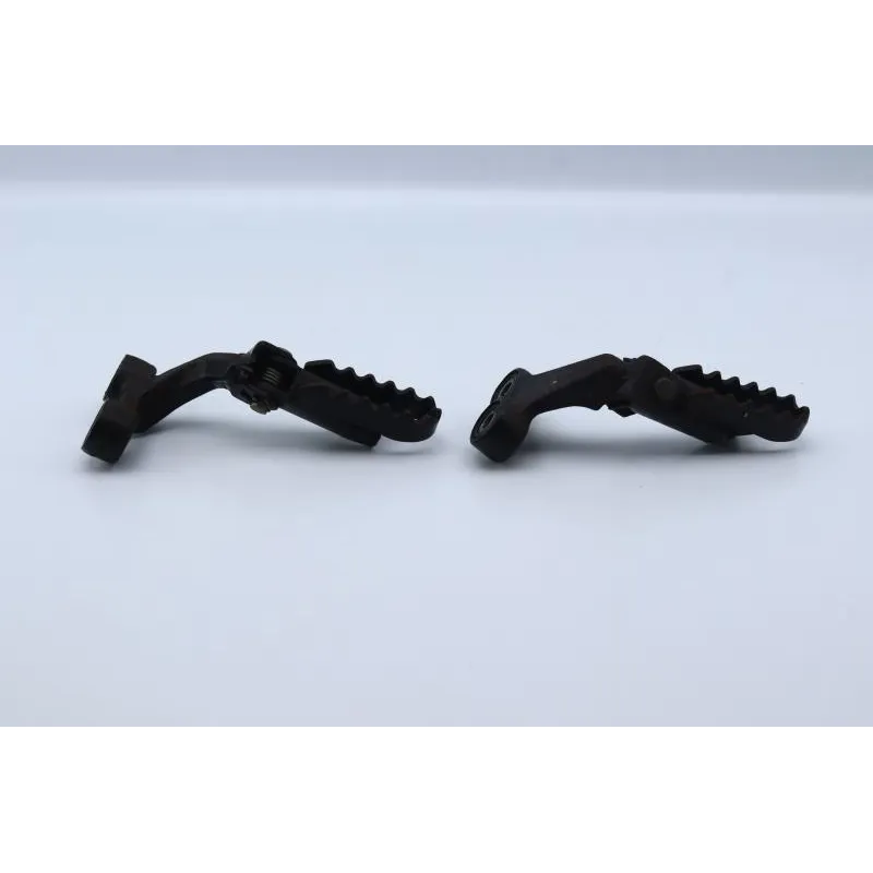 Repose pieds avant droit SUZUKI DR 650 RSE 1992 - 1997