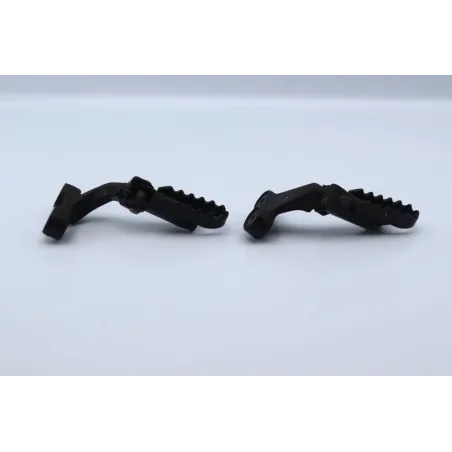 Repose pieds avant droit SUZUKI DR 650 RSE 1992 - 1997