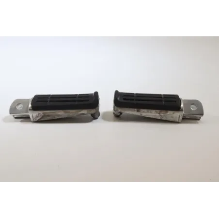 Repose pieds arriere droit YAMAHA FJR 1300 2001 - 2005