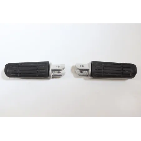 Repose pieds arriere droit YAMAHA FJR 1300 2001 - 2005