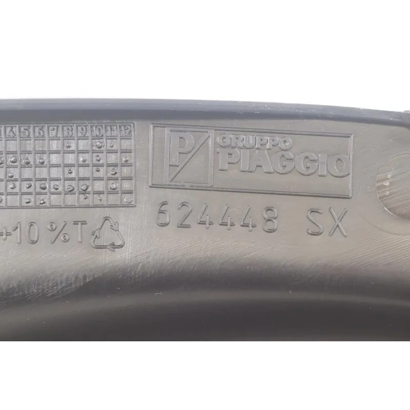 Demie coque arriere gauche PIAGGIO MP3 125 2006 - 2008