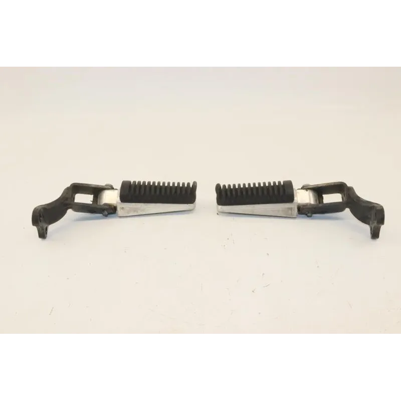 Repose pieds arriere droit YAMAHA YPR 125 XMAX 2006 - 2009
