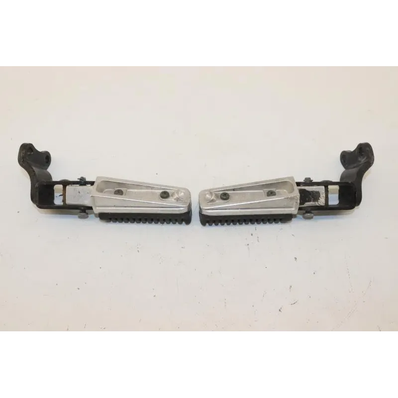 Repose pieds arriere droit YAMAHA YPR 125 XMAX 2006 - 2009