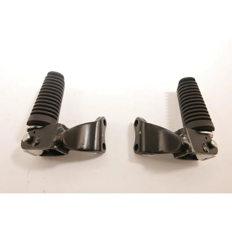 Repose pieds arriere droit YAMAHA YPR 125 XMAX 2006 - 2009