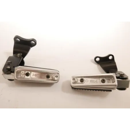 Repose pieds arriere droit YAMAHA YPR 125 XMAX 2006 - 2009