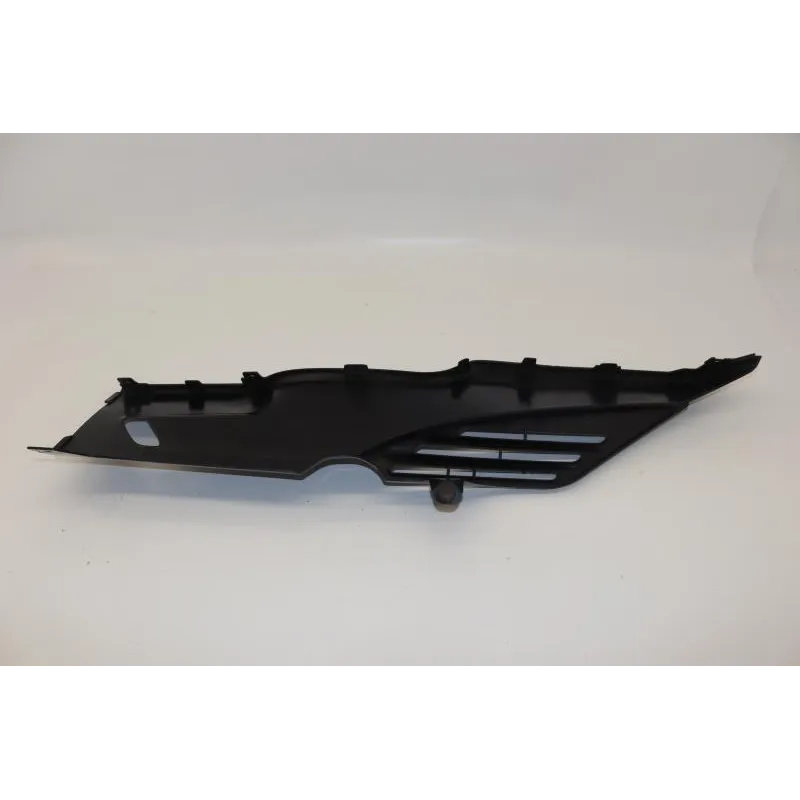 Demi sabot droit SUZUKI UH 400 BURGMAN 1999 - 2006