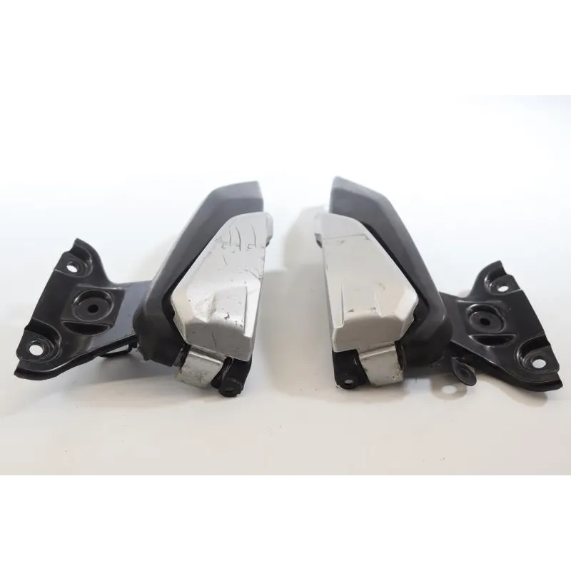 Repose pieds arriere droit HONDA SH 125 2014 - 2016