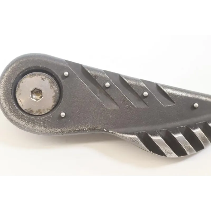 Repose pieds arriere droit MBK CW 50 BOOSTER 2004 - 2018