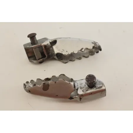 Repose pieds avant droit YAMAHA DT 50 MX 1981 - 1985