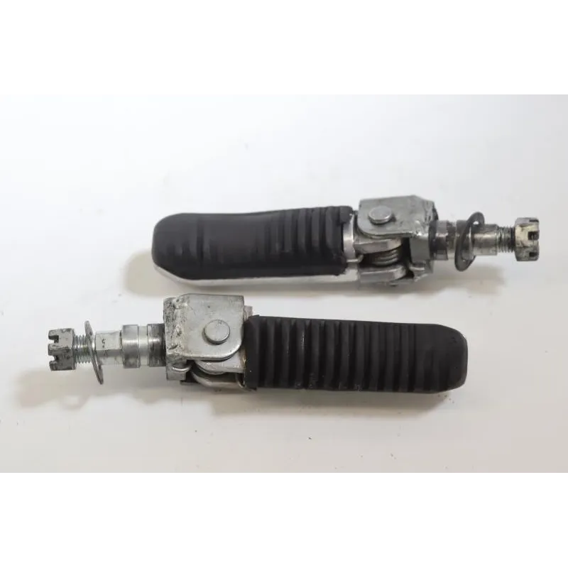 Repose pieds avant droit SUZUKI GSF 400 BANDIT 1991 - 1995