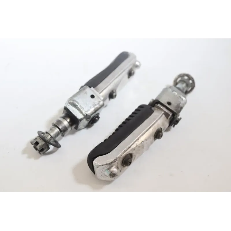 Repose pieds avant droit SUZUKI GSF 400 BANDIT 1991 - 1995