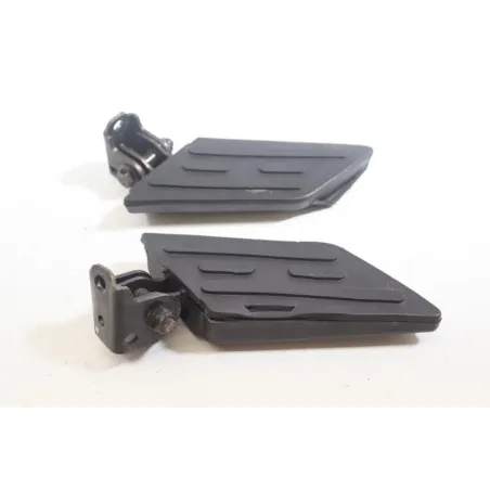 Repose pieds arriere droit PEUGEOT KISBEE 50 RS 2011 - 2017