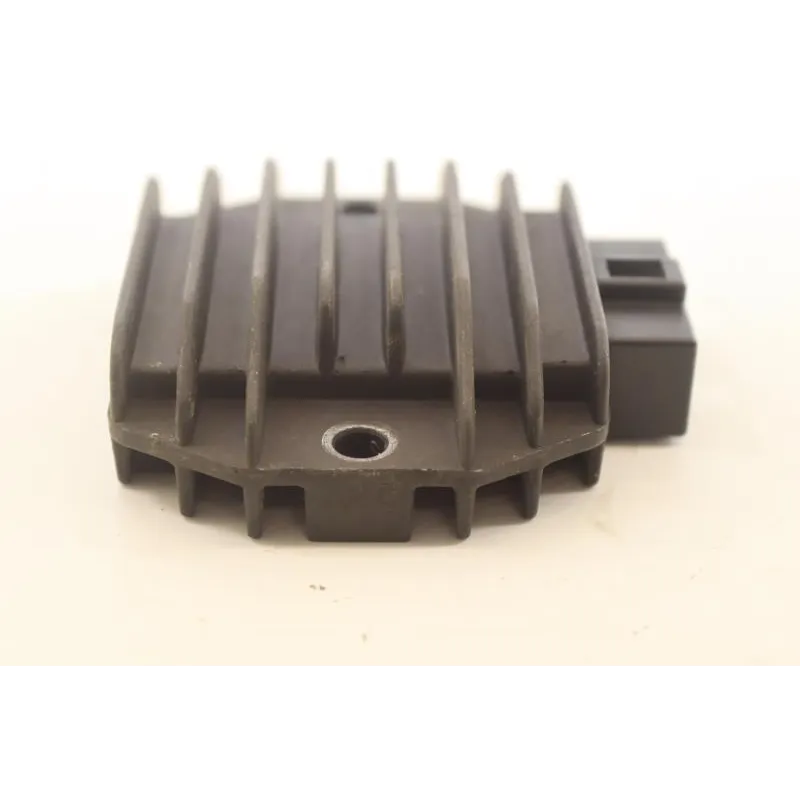 Regulateur charge batterie PIAGGIO X9 EVO 125 2005 - 2006