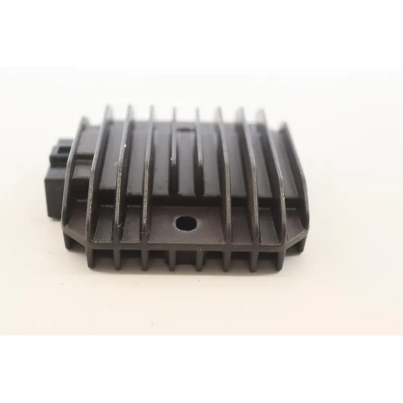 Regulateur charge batterie YAMAHA YZF 125 R 2008 - 2013
