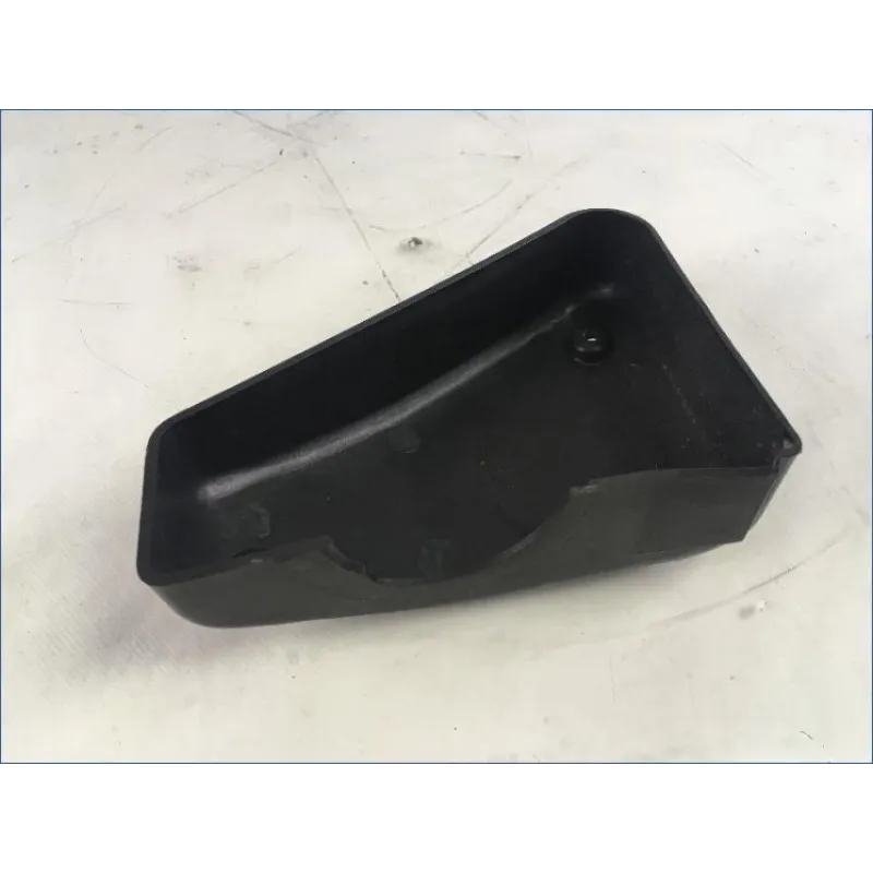 Cache lateral droit YAMAHA FZS 600 FAZER 1998 - 2001