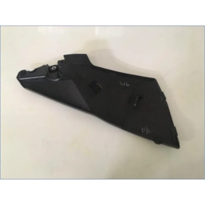 Cache lateral gauche SUZUKI GSX 1300 BKING 2008 - 2012