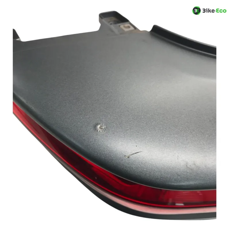 Cache carenage coque arriere droit PIAGGIO MP3 500 LT 2014-2016 SPORT