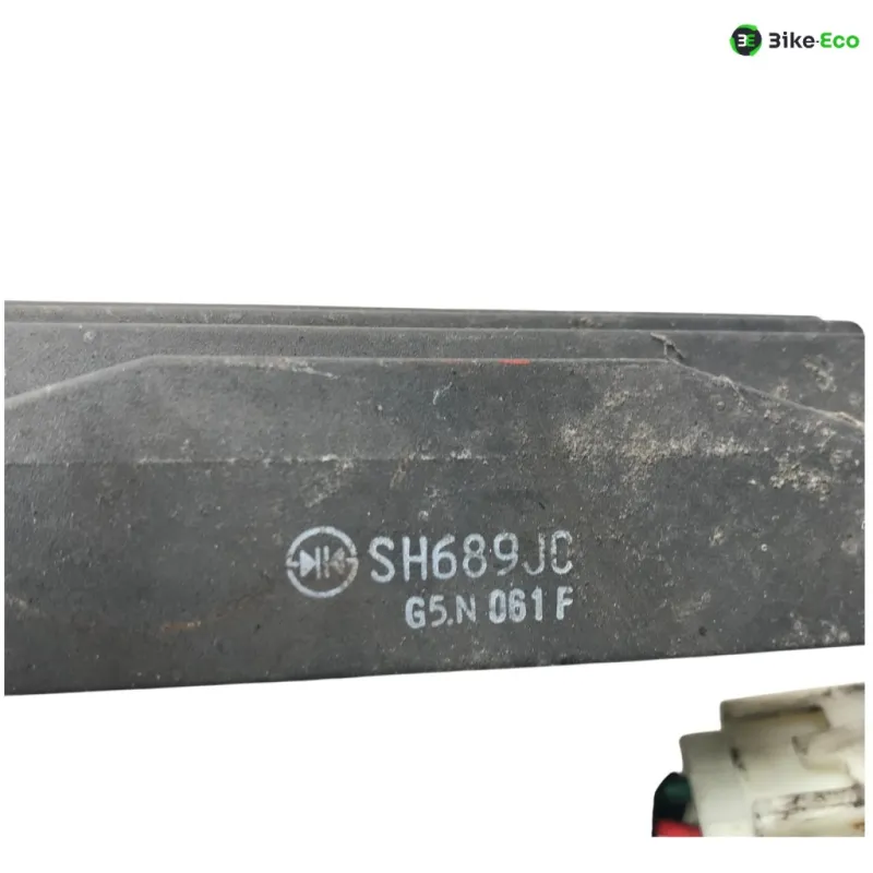 Regulateur charge batterie PIAGGIO MP3 500 LT 2014-2016 SPORT