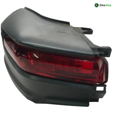 Cache carenage coque arriere gauche PIAGGIO MP3 500 LT 2014-2016 SPORT