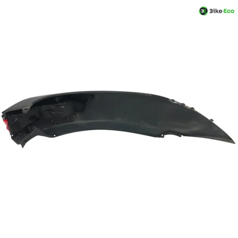 Cache carenage coque arriere gauche PIAGGIO MP3 500 LT 2014-2016 SPORT