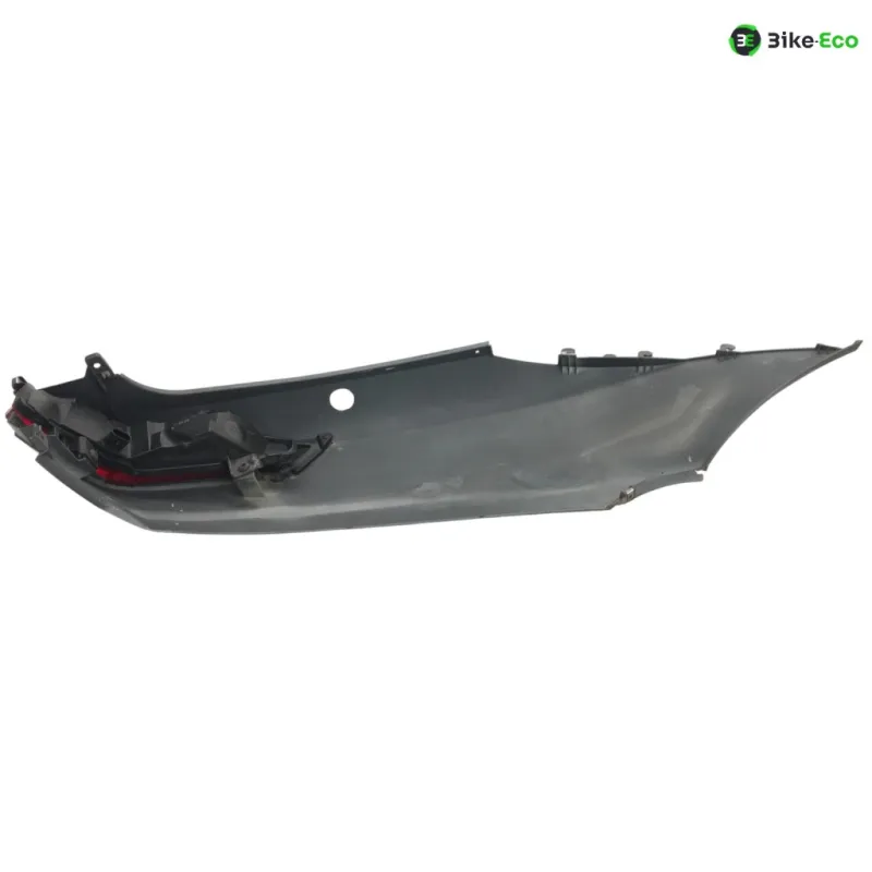 Cache carenage coque arriere gauche PIAGGIO MP3 500 LT 2014-2016 SPORT