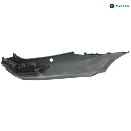 Cache carenage coque arriere gauche PIAGGIO MP3 500 LT 2014-2016 SPORT