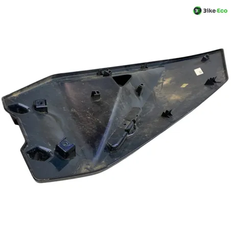 cache carenage face avant gauche BMW CE 04 2021-2024