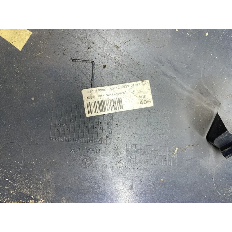 cache carenage face avant gauche BMW CE 04 2021-2024