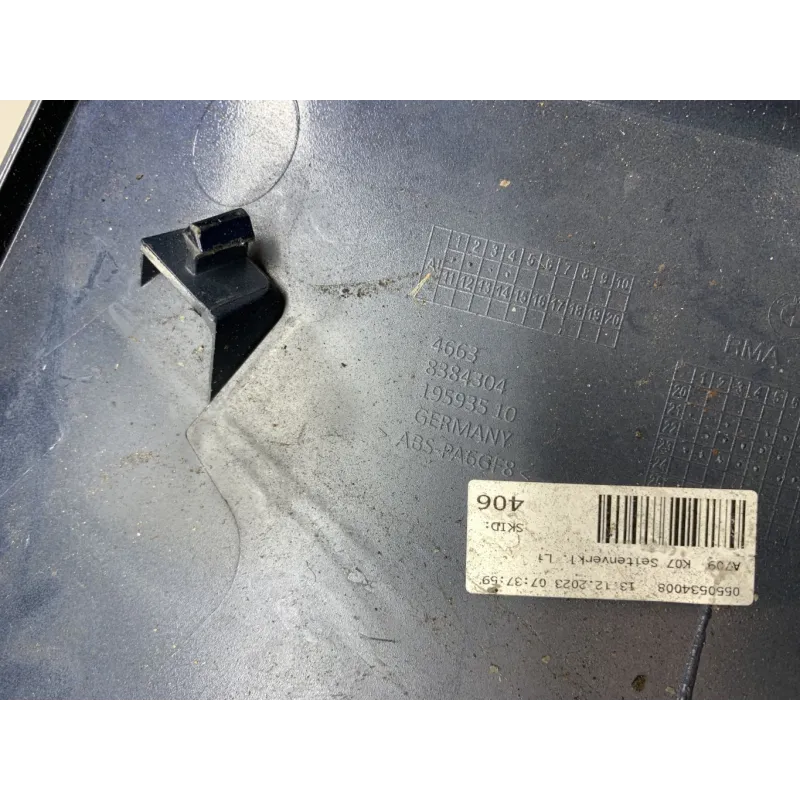 cache carenage face avant gauche BMW CE 04 2021-2024