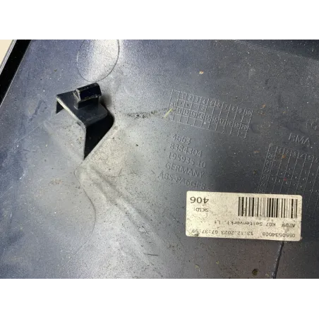 cache carenage face avant gauche BMW CE 04 2021-2024
