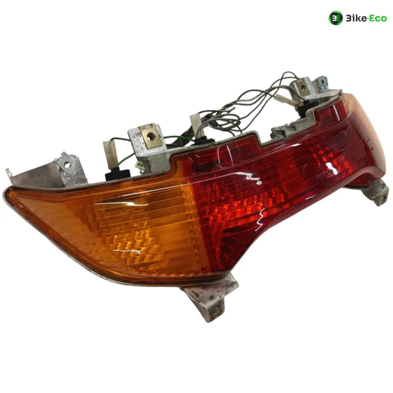 Feu arriere SUZUKI UH 125 2002-2006 BURGMAN