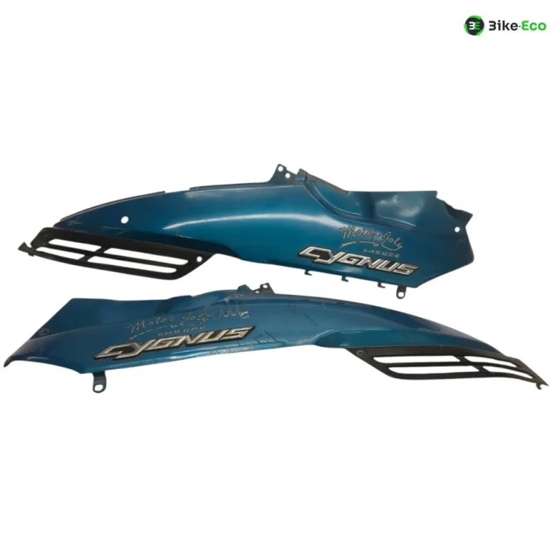 Cache carenage coque arriere YAMAHA XC 125 K 1997-1998 CYGNUS R