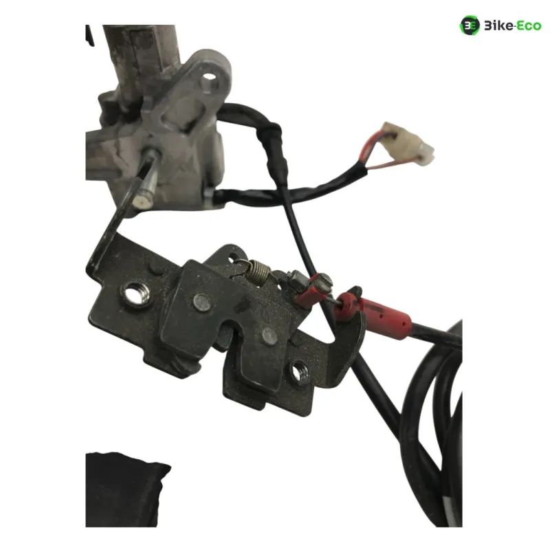 Jeu de serrure contacteur a cle code YAMAHA YPR 125 2010-2013 XMAX